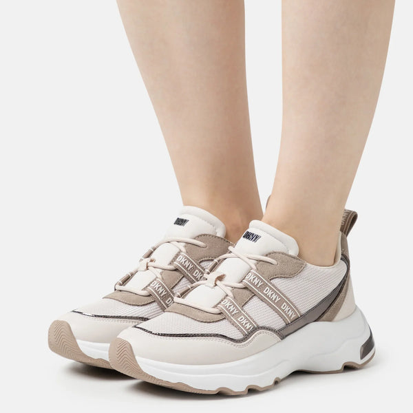 DKNY JUSTINE PEBBLE SNEAKERS SIZE 8M