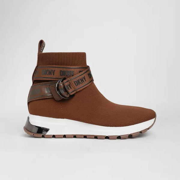 DKNY Miley Slip On Sneakers in brown 7.5M