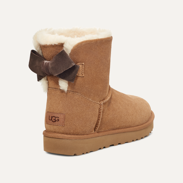 Mini Bailey Suede Bow UGGS boot size 10