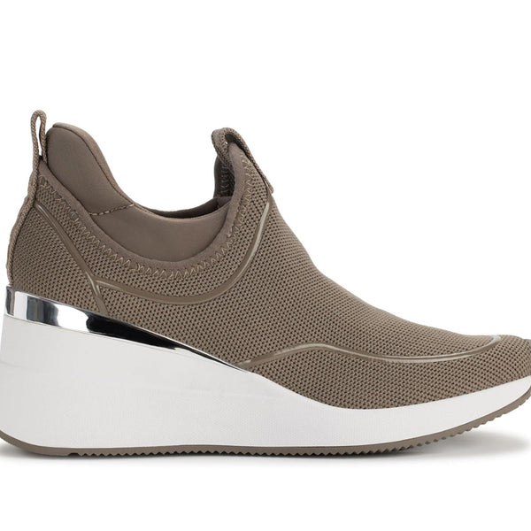 DKNY Pecola Slip-On Wedge Sneaker in Brown size 8m