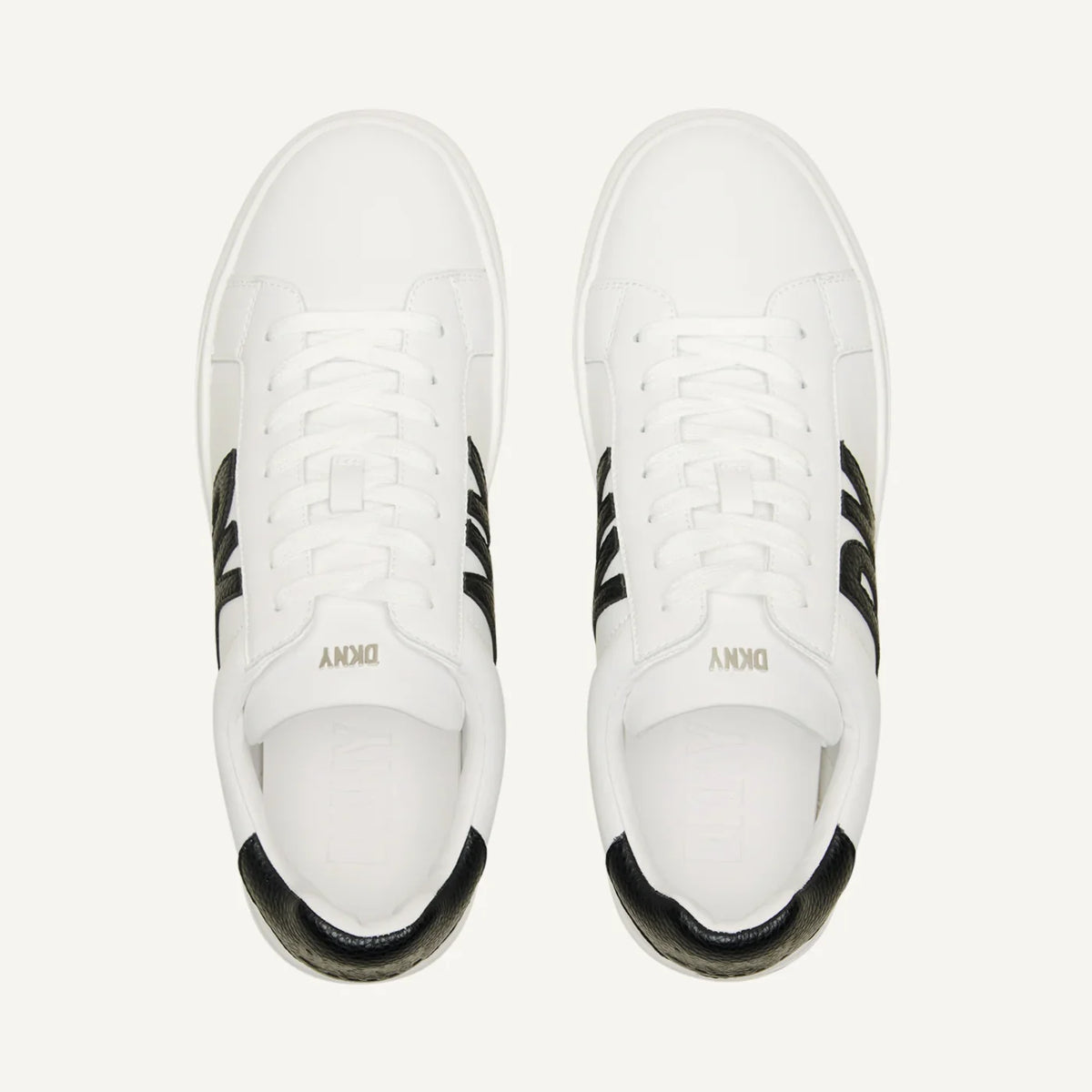 DKNY ABENI LACE UP SNEAKER SIZE 9